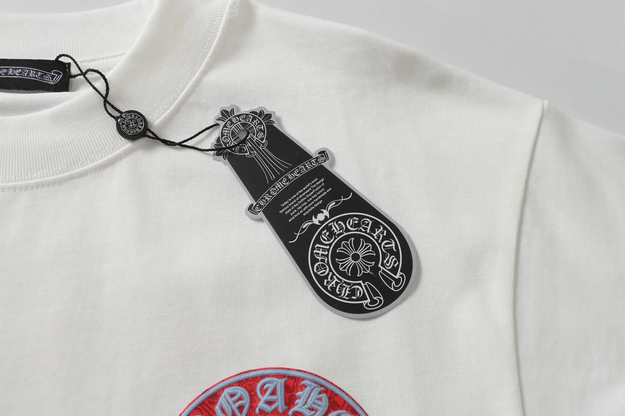 🅿️170 Chrome hearts ch Chrome hearts horseshoe painted foam short-sleeved T-shirt. Large version. Loose and stylish. The difference is the low version, the slim version, the upper body and the hips. 100% commitment: top quality, not fast food. The highest version on the market. Top quality, 280g, 26 custom-dyed double yarn cotton, same style for men and women, complete with three standards. Color: black, white Size: XS-L